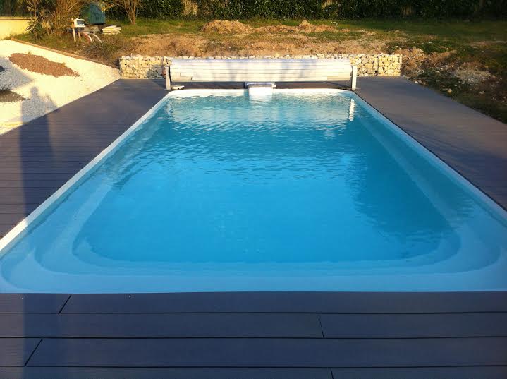Prix d' une piscine coque avec installation sur Toulon dans le Var