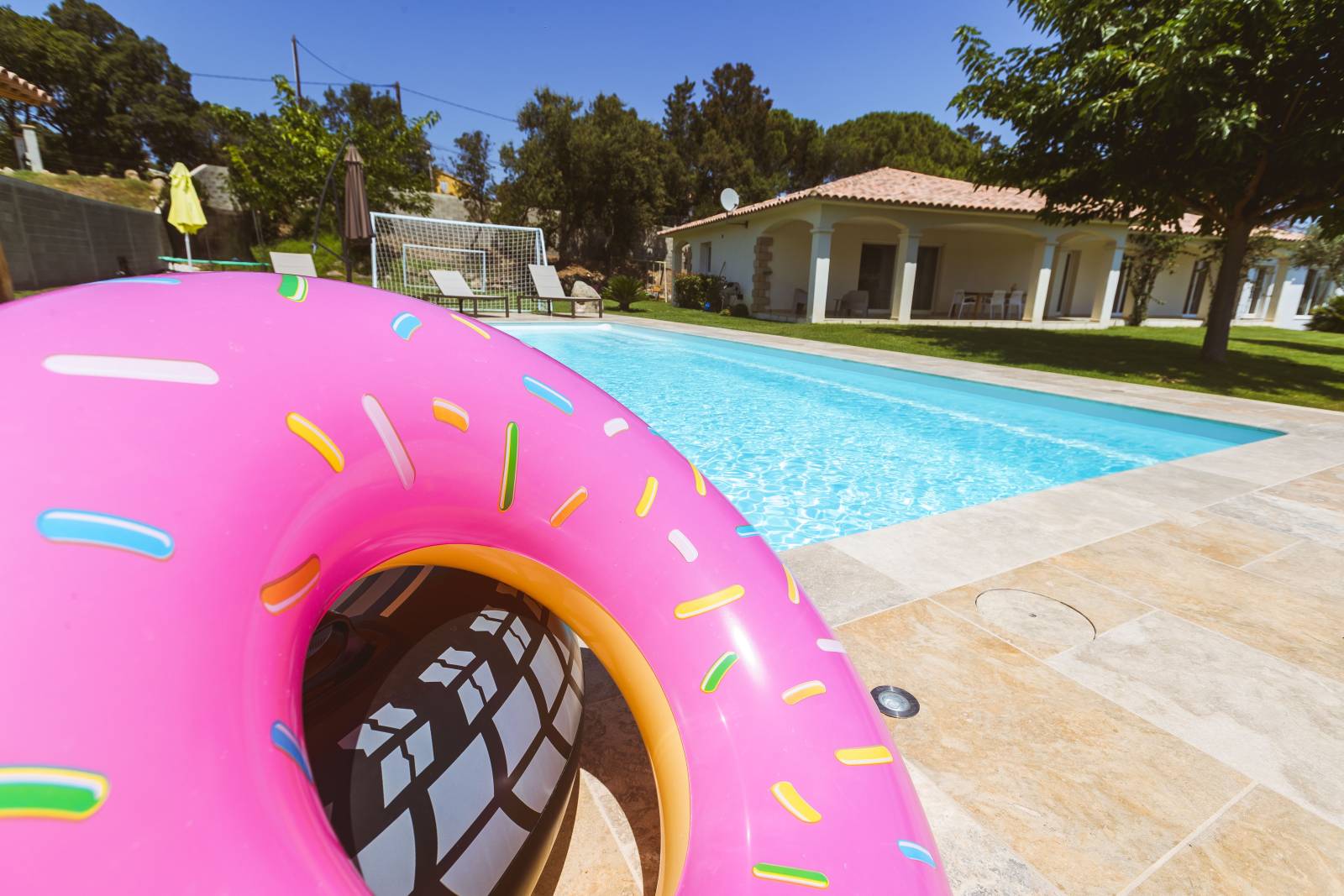 DECLIC PISCINES FABRICANT FRANCAIS DE PISCINES COQUE POLYESTER ROBOTISE