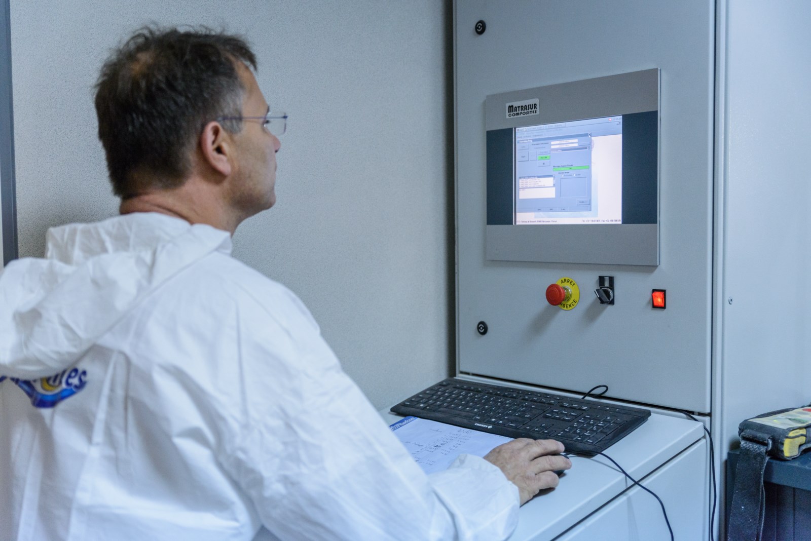 Appliquer du GEL COAT en piscine