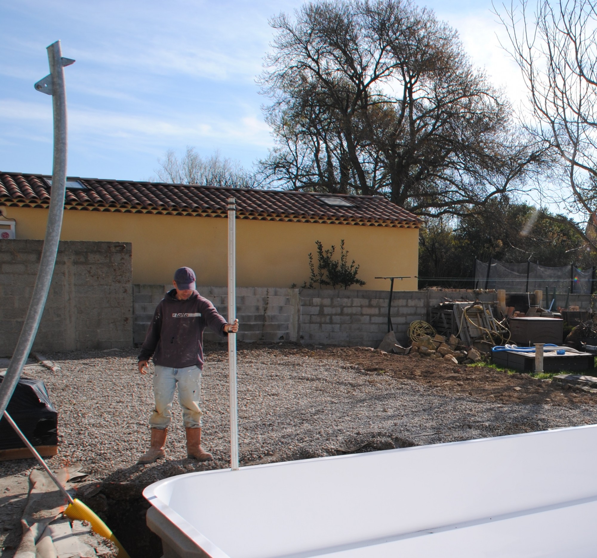 comment mettre de niveau un piscine coque