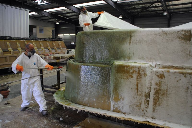 Ebullage du complèxe de verre piscine coque