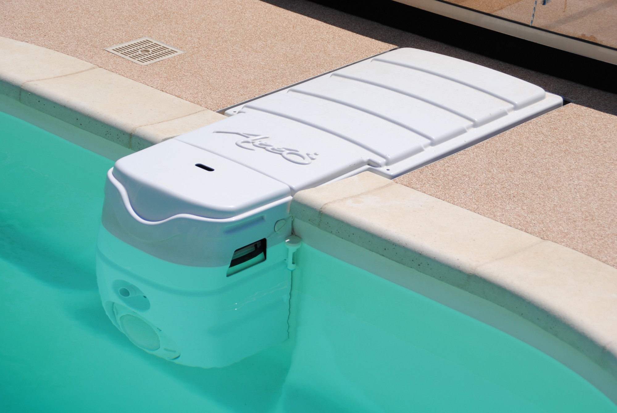 Vente piscine coque pas cher installation facile sur Istres