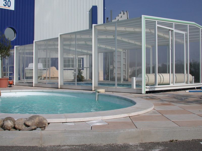 PISCINE COQU EPOLYESTER AVEC ABRIS