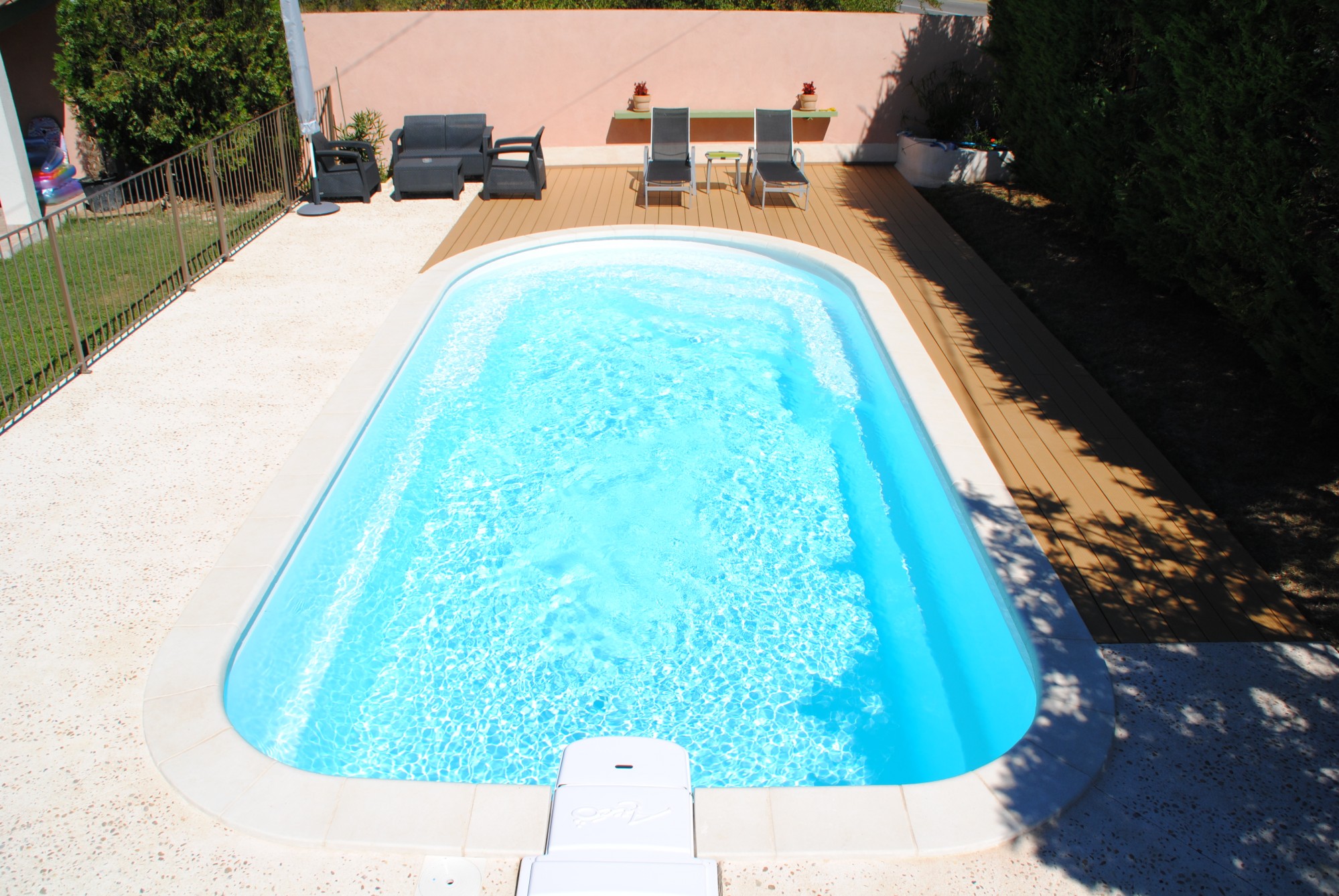 Devis piscine enterrée coque 8X4  avec pose à Riaz