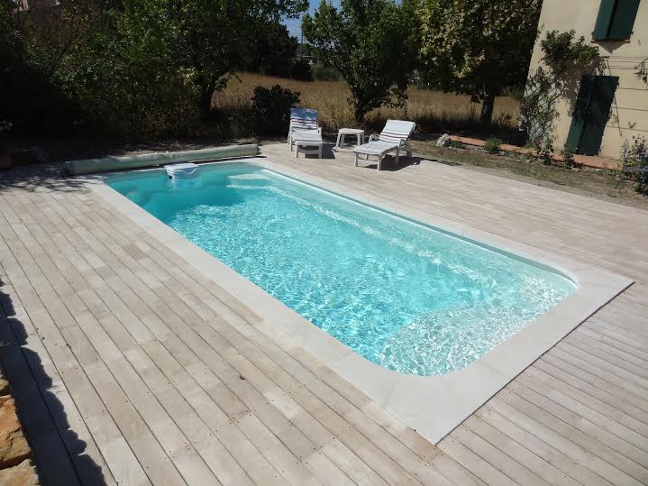 Piscine enterrée coque 6X3 sur le 83