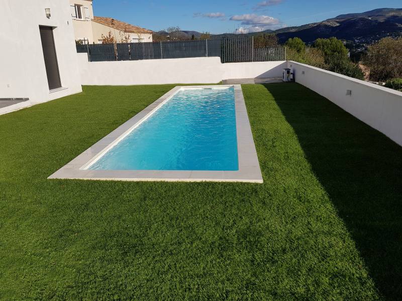 ACHETER UNE PISCINE COULOIR DE NAGE MODERNE EN CORSE PROCHE DE BASTIA